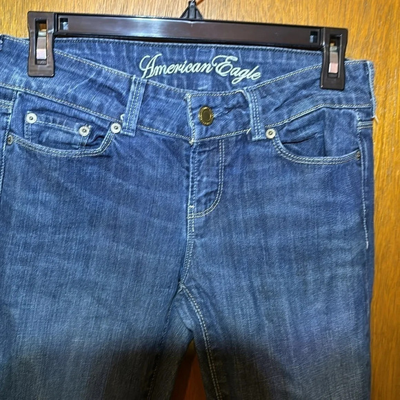 American Eagle Flare Live Your Life Jeans Size 4 - Picture 3 of 7